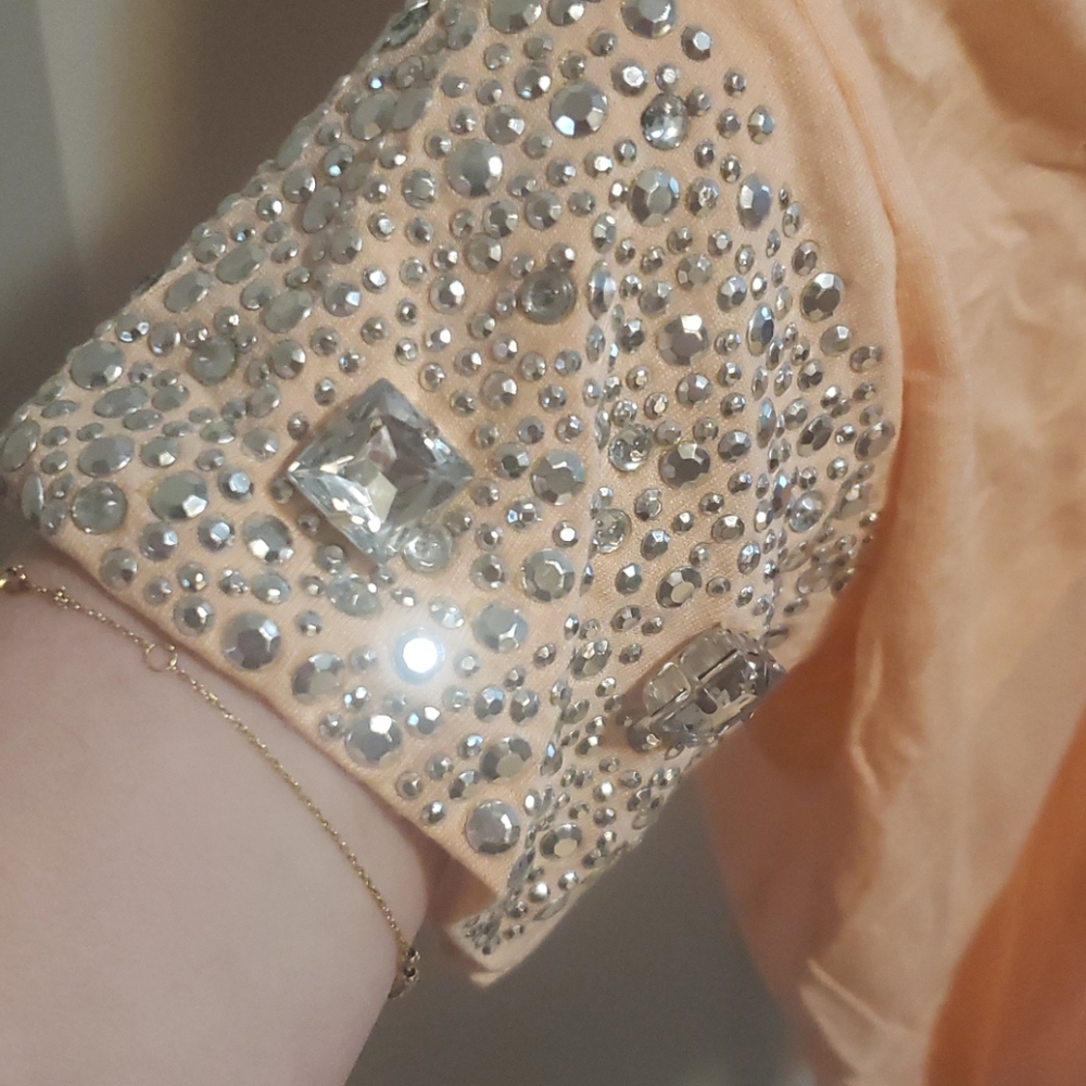 Ladies studded top - Picture 2 of 4
